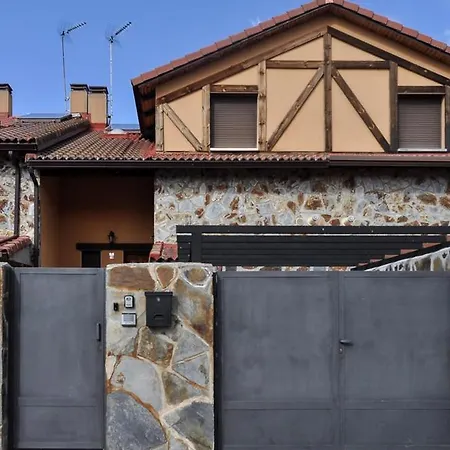 Apartment Acogedora Con Jardin Y Chimenea By